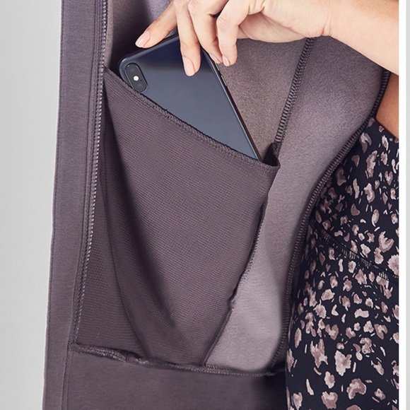 Fabletics Brisa Oversized Hooded Sweatshirt Jacket - Picture 3 of 9